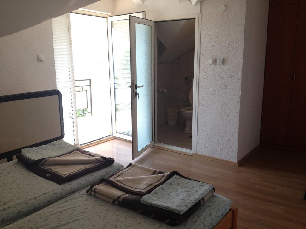 Guest House Lokoski Пештані Номер фото
